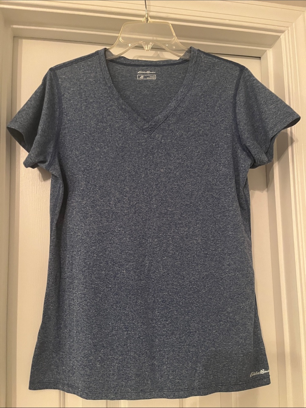 Eddie Bauer Women’s Heathered Navy V-Neck Tee size L FreeDry fabric